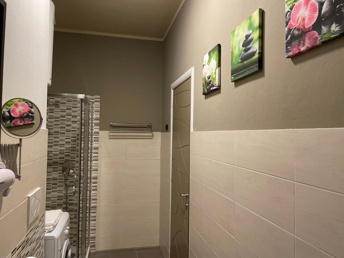 Le Stanze Di Marco Bed & Breakfast Monza Bagian luar foto