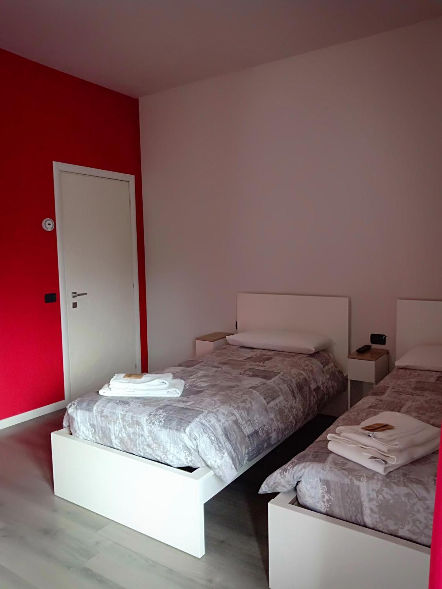 Le Stanze Di Marco Bed & Breakfast Monza Bagian luar foto