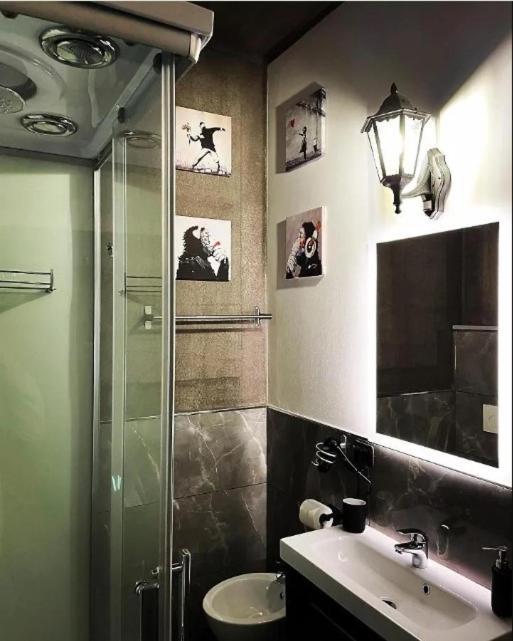 Le Stanze Di Marco Bed & Breakfast Monza Bagian luar foto