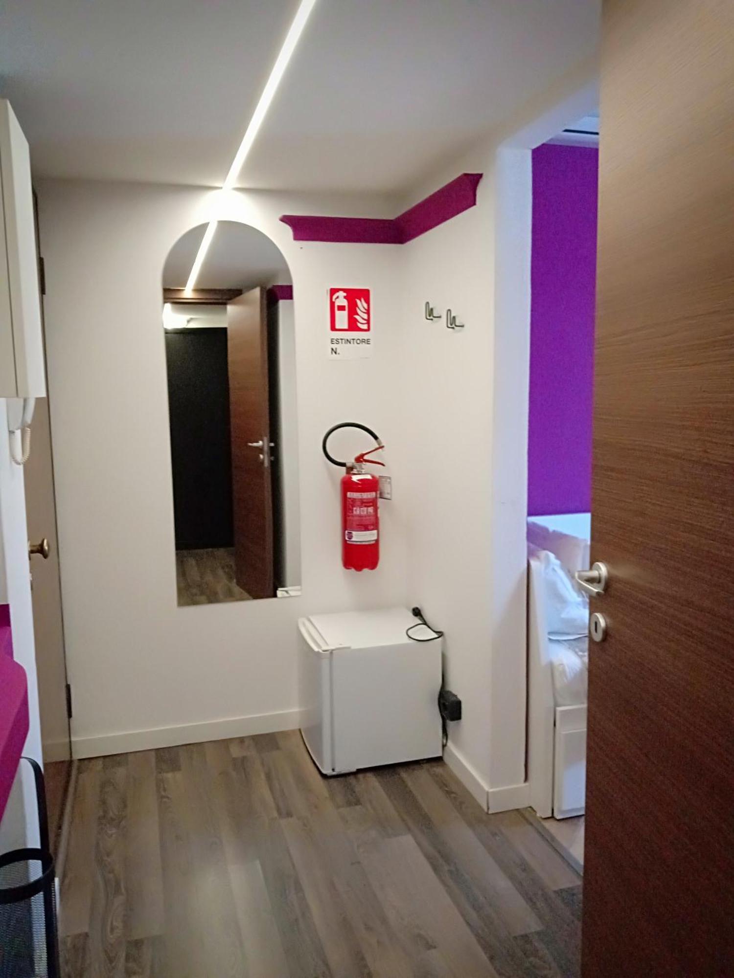 Le Stanze Di Marco Bed & Breakfast Monza Bagian luar foto